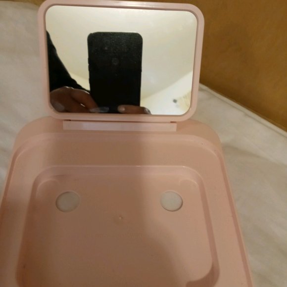 Mary Kay Mirrored Tray (vintage) pre-loved - Picture 3 of 6